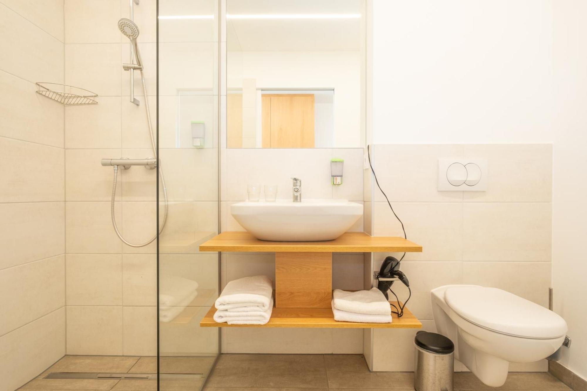 Hotel B3 Gmbh Маутгаузен Номер фото